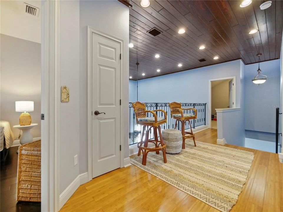 For Sale: $899,000 (4 beds, 2 baths, 2423 Square Feet)