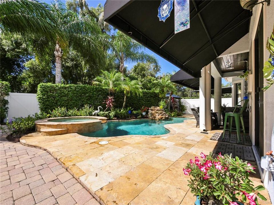 For Sale: $899,000 (4 beds, 2 baths, 2423 Square Feet)