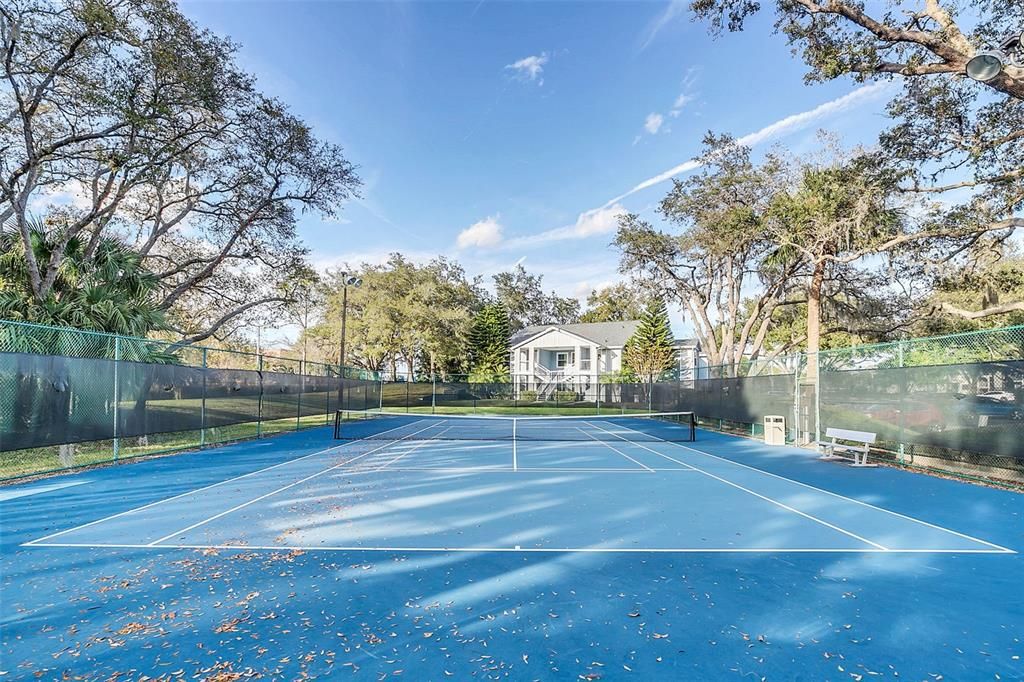 En Venta: $179,900 (1 camas, 1 baños, 648 Pies cuadrados)