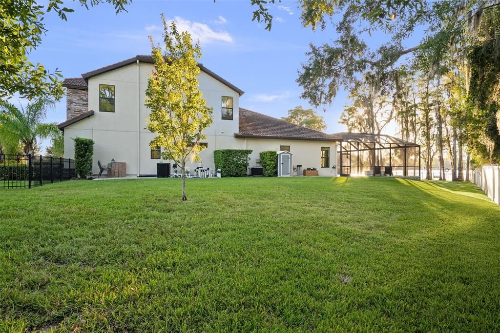 Active With Contract: $1,500,000 (5 beds, 4 baths, 4306 Square Feet)