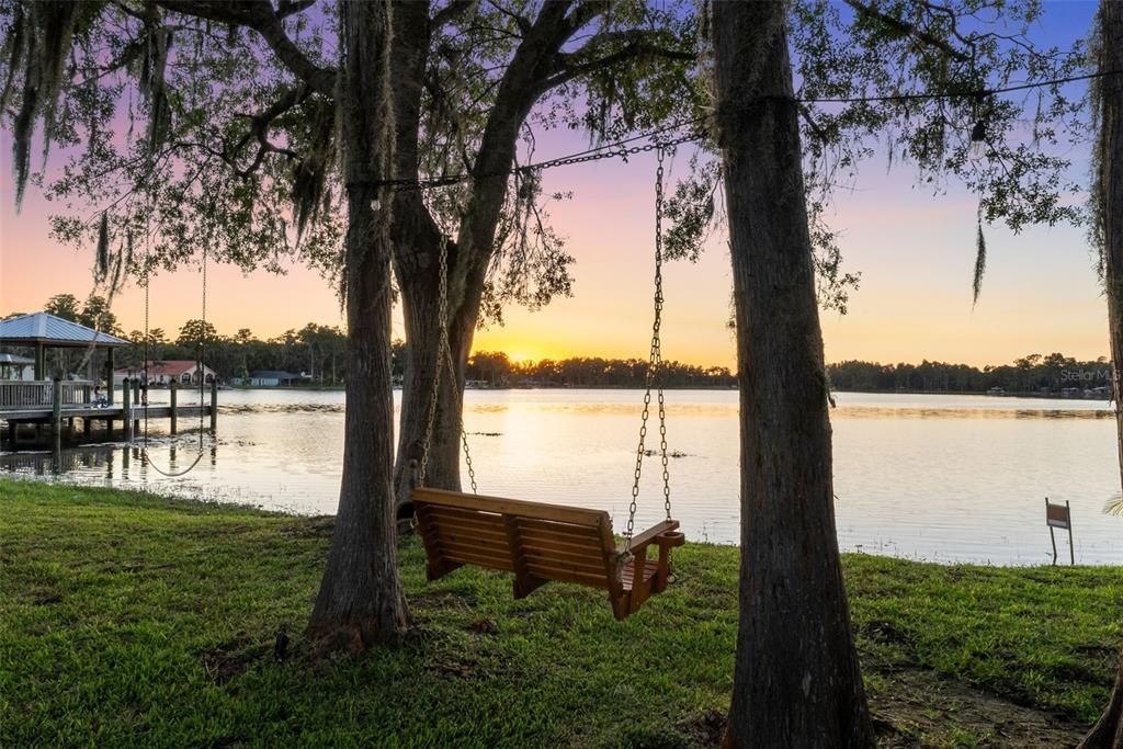 Active With Contract: $1,500,000 (5 beds, 4 baths, 4306 Square Feet)