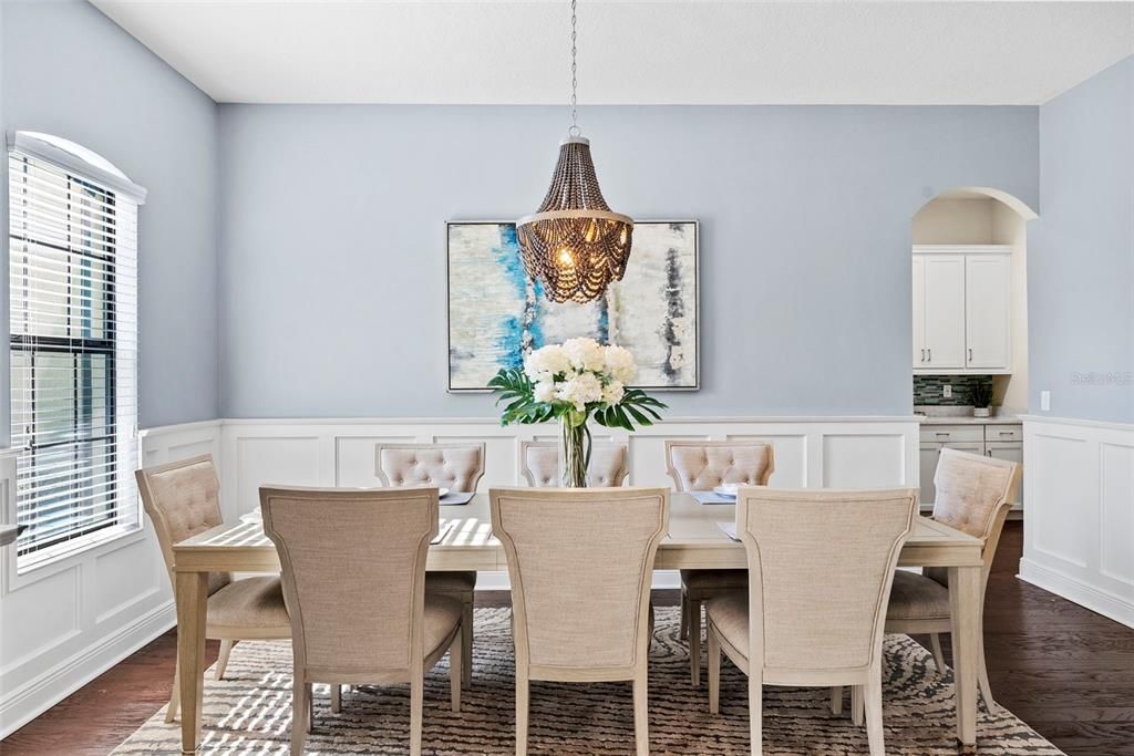 Active With Contract: $1,500,000 (5 beds, 4 baths, 4306 Square Feet)