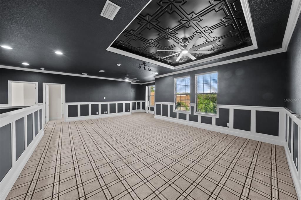 Active With Contract: $1,500,000 (5 beds, 4 baths, 4306 Square Feet)