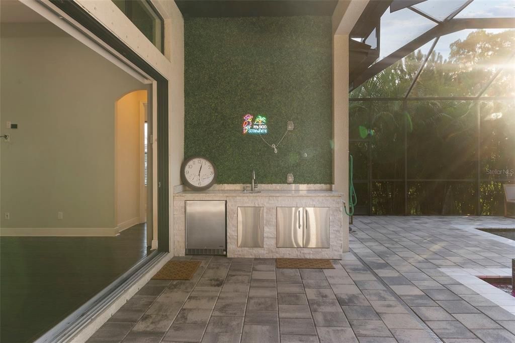 Active With Contract: $1,500,000 (5 beds, 4 baths, 4306 Square Feet)