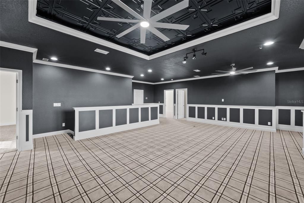 Active With Contract: $1,500,000 (5 beds, 4 baths, 4306 Square Feet)