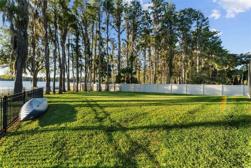 Active With Contract: $1,500,000 (5 beds, 4 baths, 4306 Square Feet)