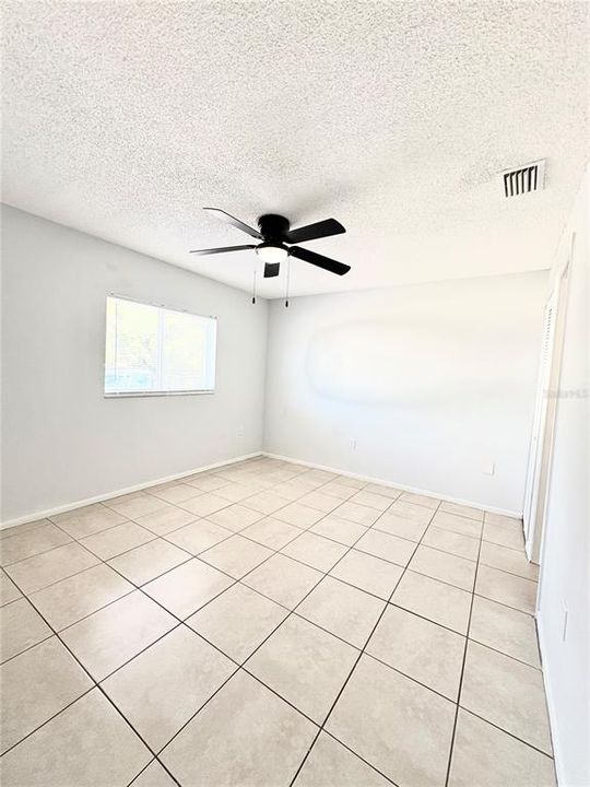 Recently Rented: $1,300 (1 beds, 1 baths, 500 Square Feet)