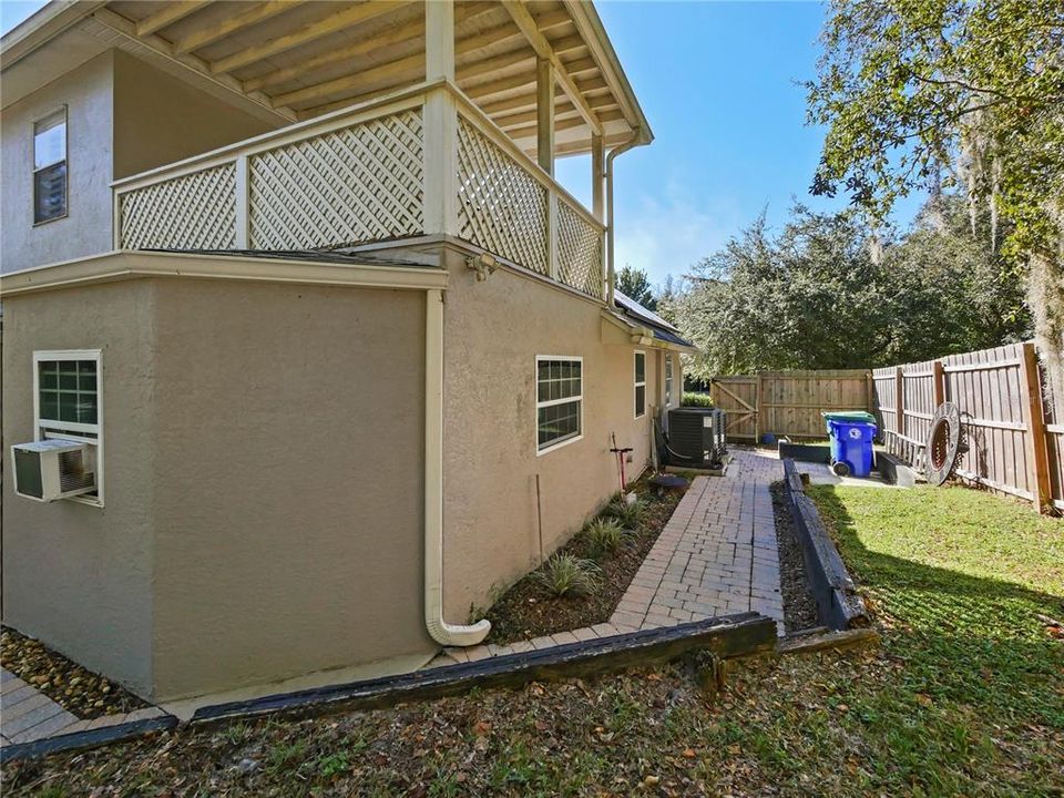 En Venta: $675,000 (4 camas, 3 baños, 2594 Pies cuadrados)