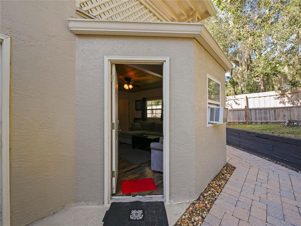 En Venta: $675,000 (4 camas, 3 baños, 2594 Pies cuadrados)