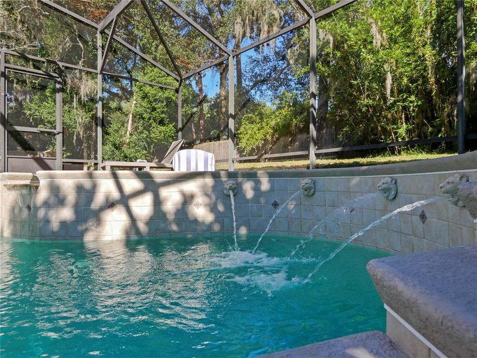 En Venta: $675,000 (4 camas, 3 baños, 2594 Pies cuadrados)