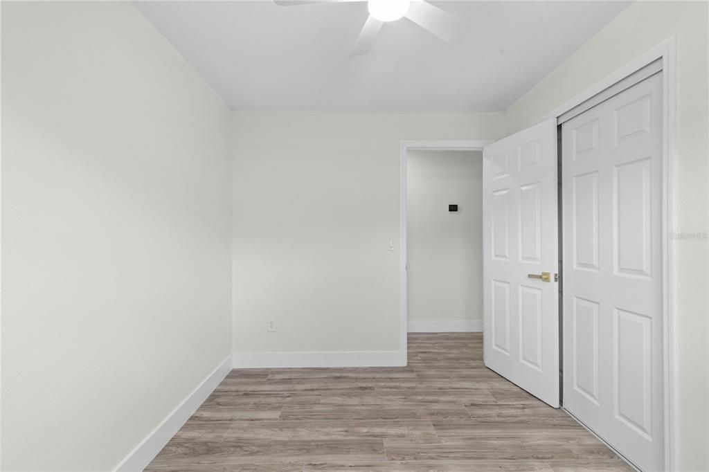 Под контрактом: $369,900 (3 спален, 2 ванн, 1379 Квадратных фут)