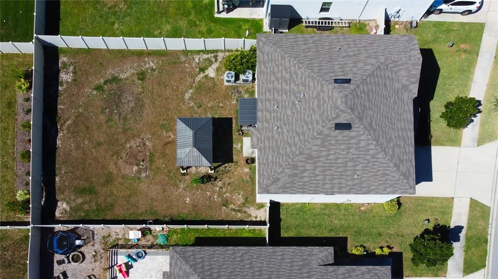 待售: $375,000 (4 贝兹, 2 浴室, 2584 平方英尺)