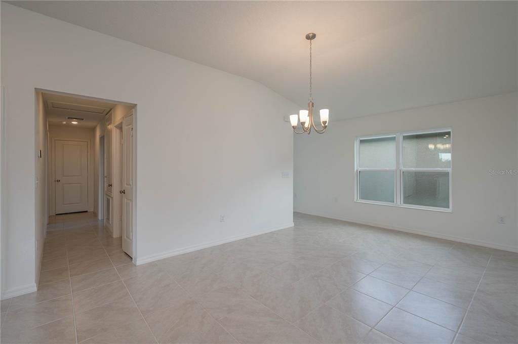 出租: $1,750 (3 贝兹, 2 浴室, 1511 平方英尺)