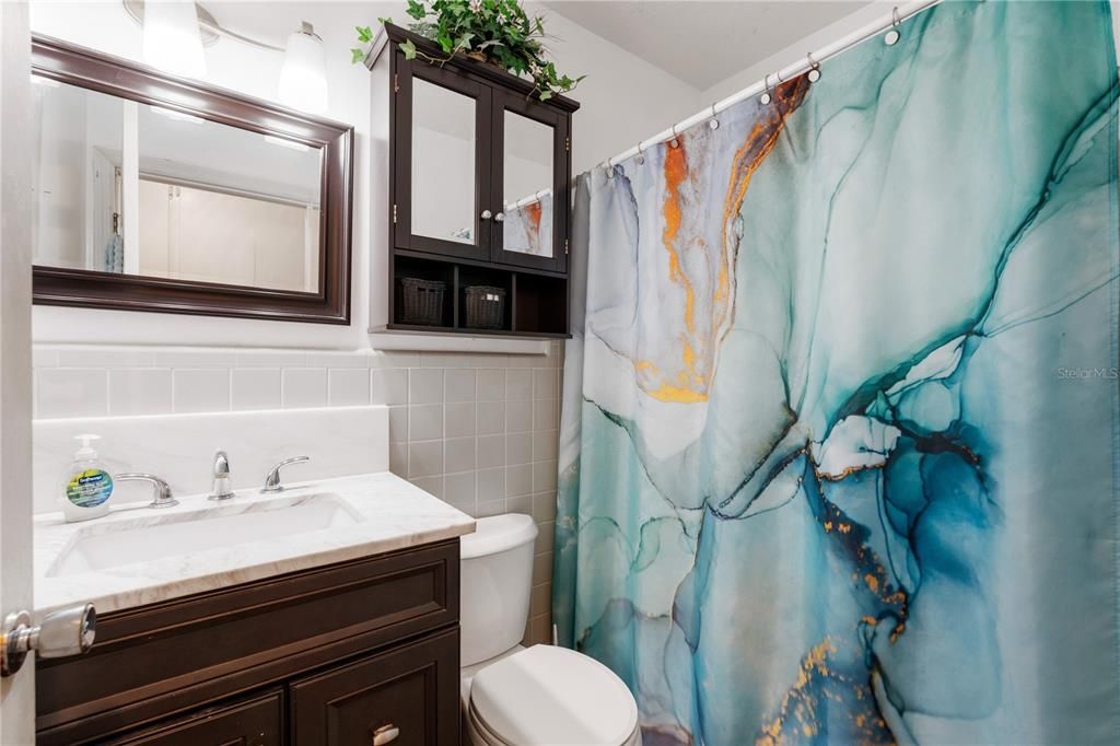 Active With Contract: $320,000 (3 beds, 2 baths, 1586 Square Feet)