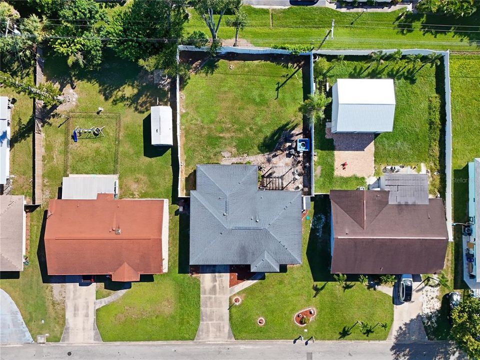 Active With Contract: $320,000 (3 beds, 2 baths, 1586 Square Feet)