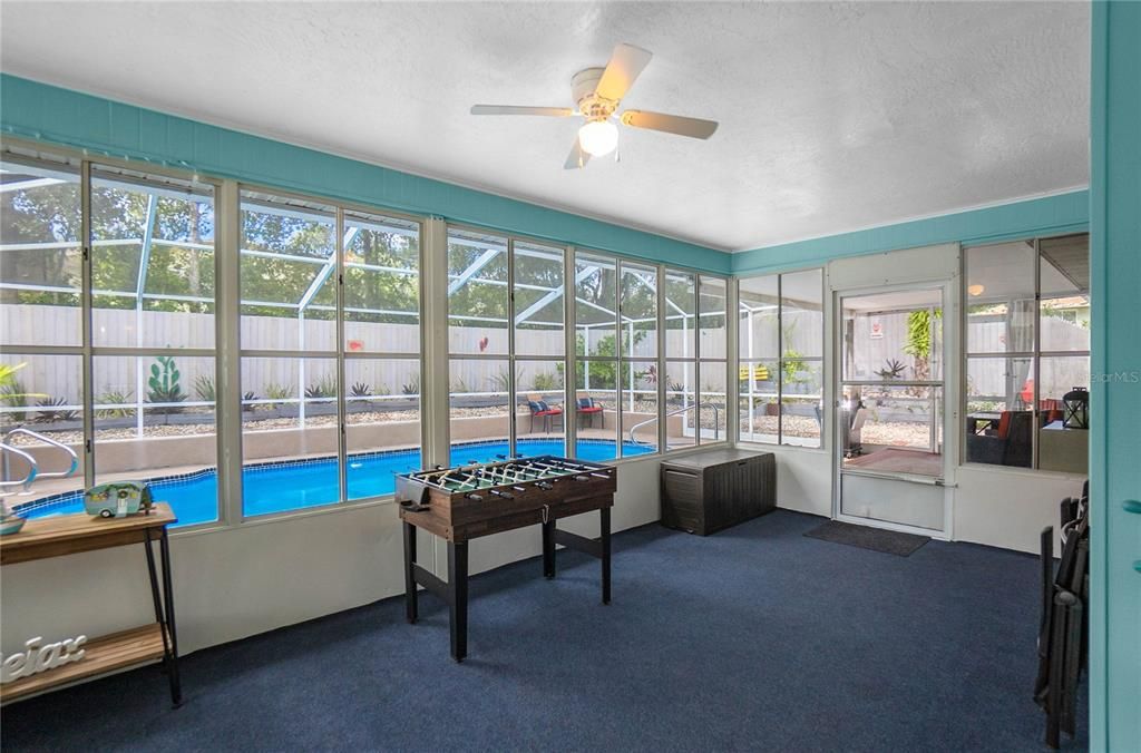 For Sale: $255,000 (2 beds, 2 baths, 1134 Square Feet)