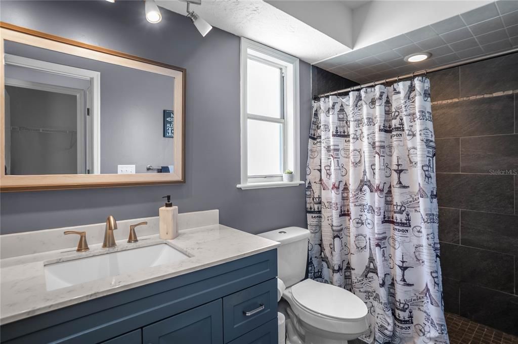 For Sale: $255,000 (2 beds, 2 baths, 1134 Square Feet)