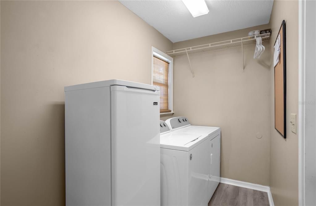 For Sale: $255,000 (2 beds, 2 baths, 1134 Square Feet)