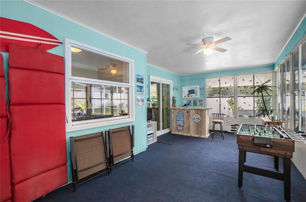 For Sale: $255,000 (2 beds, 2 baths, 1134 Square Feet)