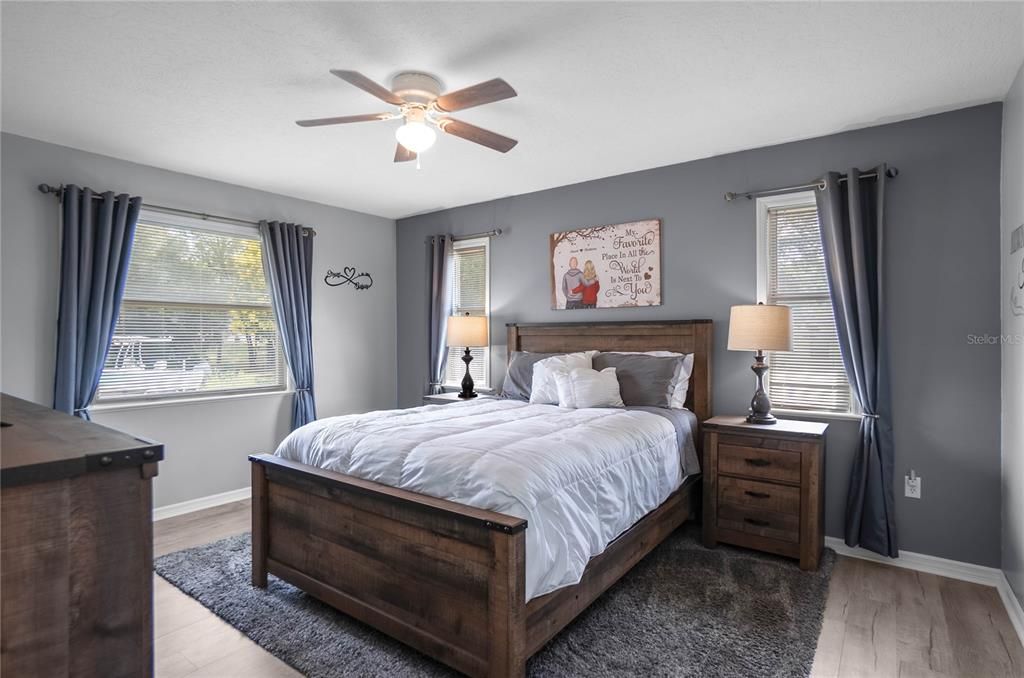 For Sale: $255,000 (2 beds, 2 baths, 1134 Square Feet)