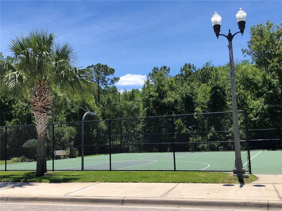 В аренду: $2,395 (3 спален, 2 ванн, 1614 Квадратных фут)