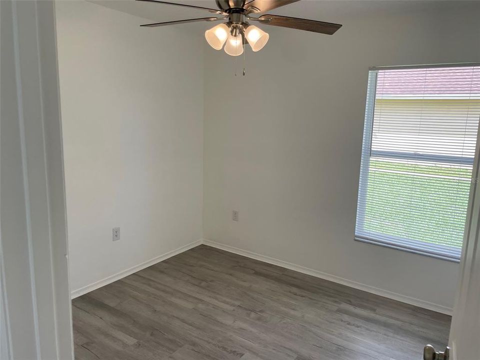 Activo con contrato: $224,990 (4 camas, 2 baños, 1247 Pies cuadrados)