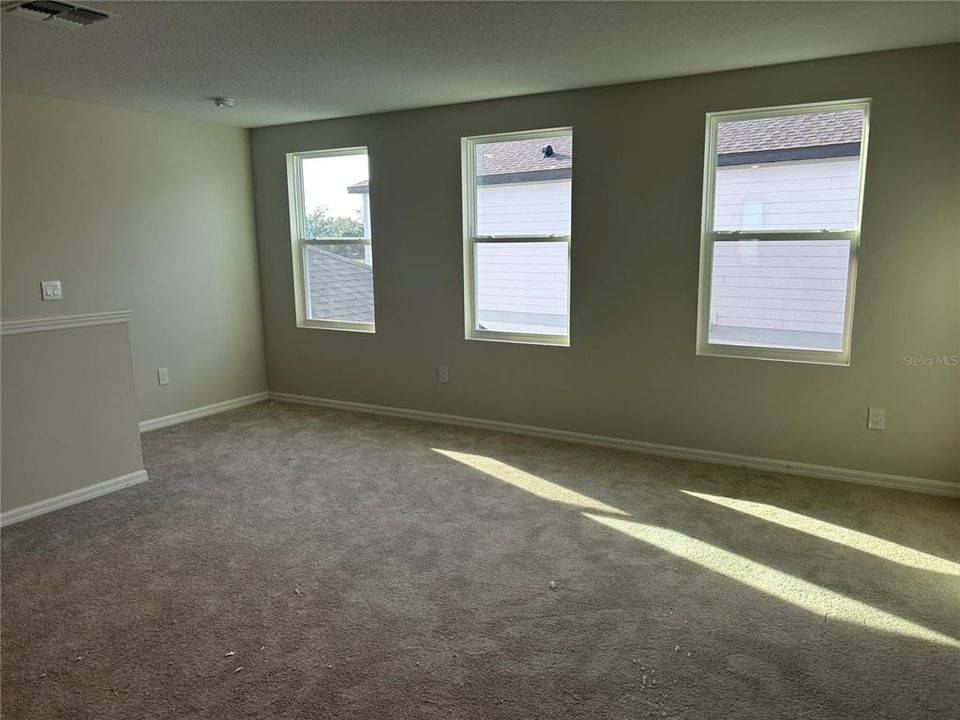 Active With Contract: $527,914 (4 beds, 3 baths, 2663 Square Feet)