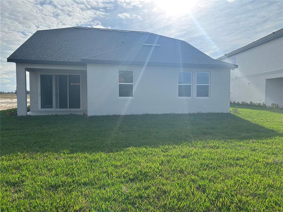 Active With Contract: $527,914 (4 beds, 3 baths, 2663 Square Feet)