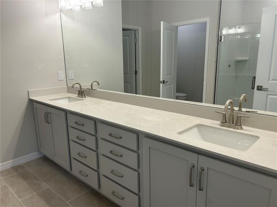 Active With Contract: $527,914 (4 beds, 3 baths, 2663 Square Feet)