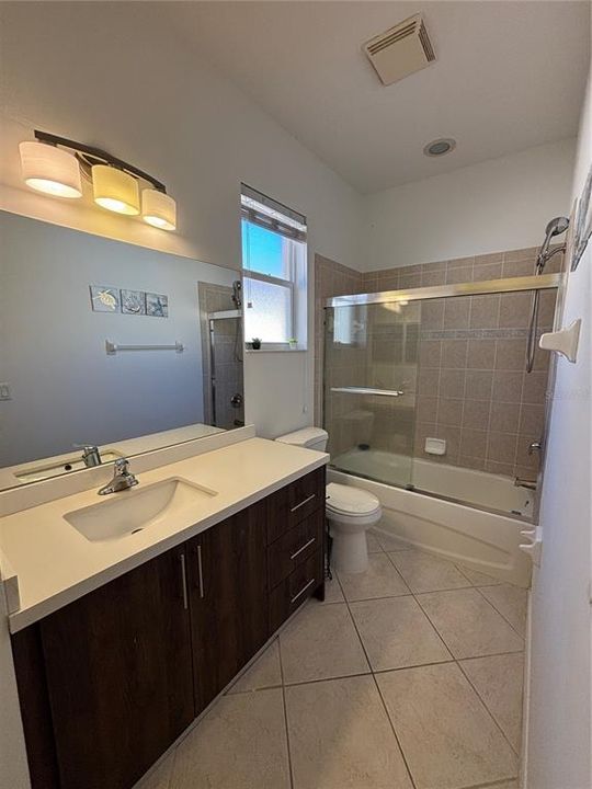 For Rent: $2,550 (3 beds, 2 baths, 2282 Square Feet)