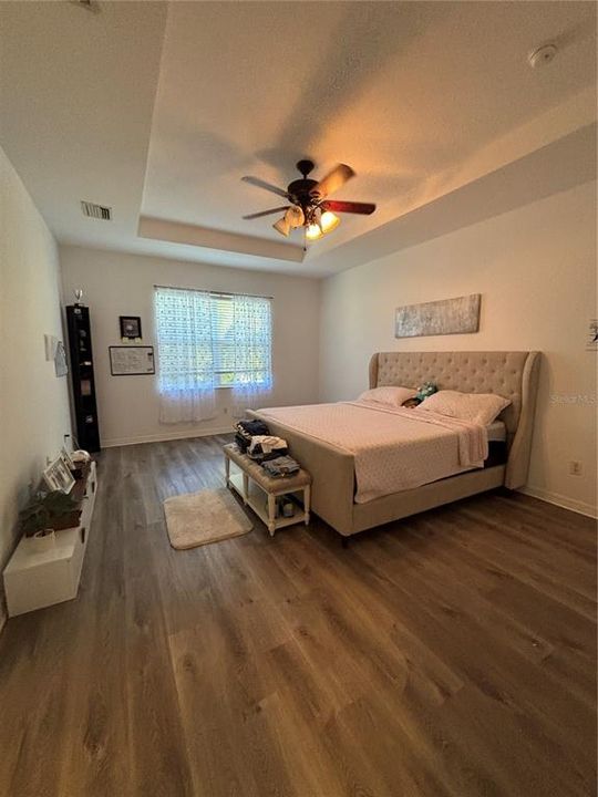 For Rent: $2,550 (3 beds, 2 baths, 2282 Square Feet)