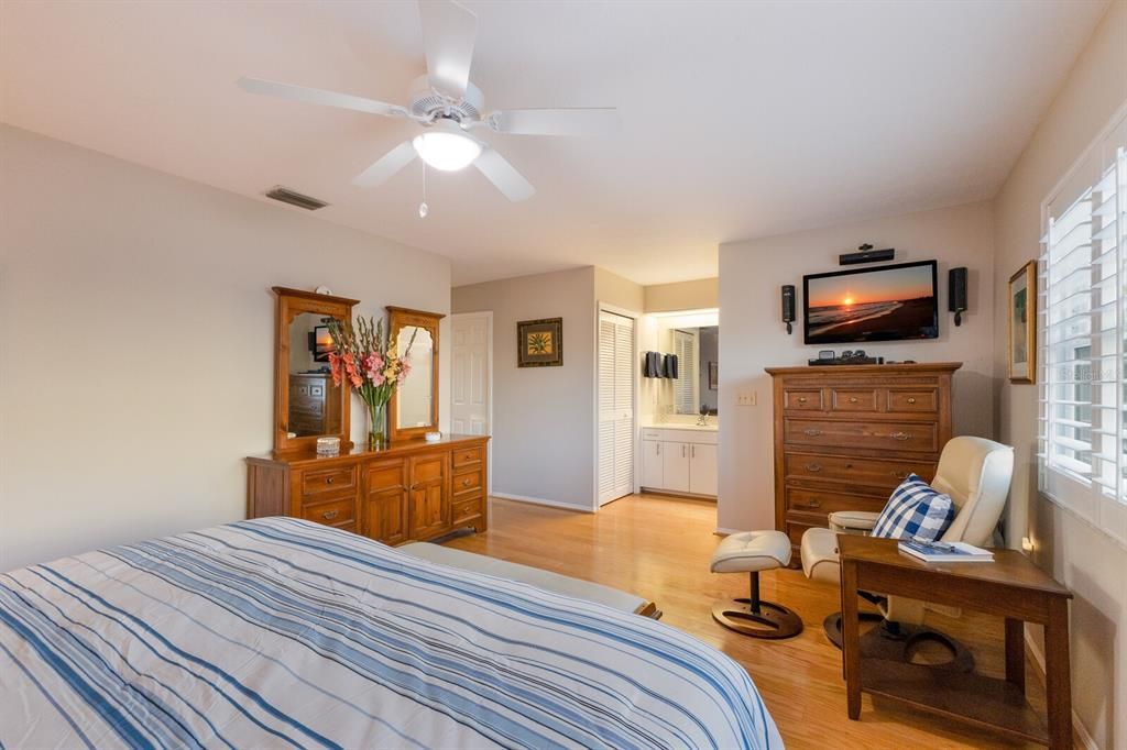 For Sale: $749,900 (3 beds, 3 baths, 1773 Square Feet)