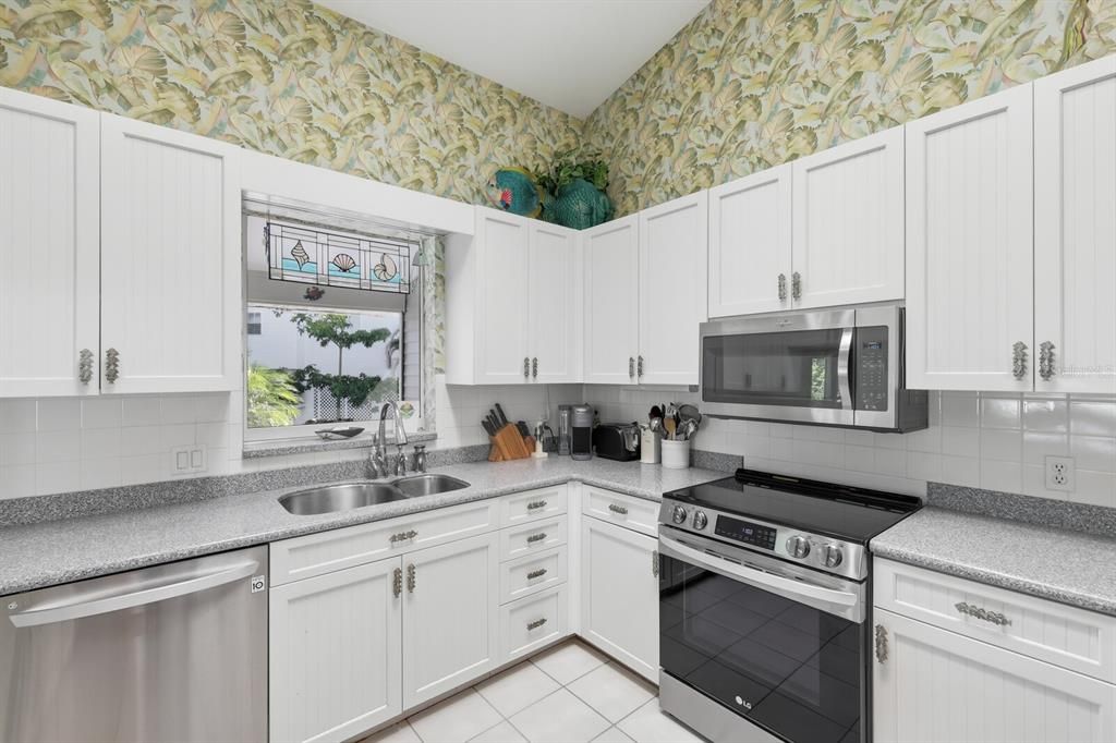 For Sale: $749,900 (3 beds, 3 baths, 1773 Square Feet)