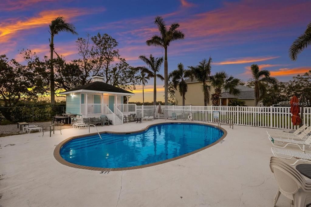 For Sale: $749,900 (3 beds, 3 baths, 1773 Square Feet)