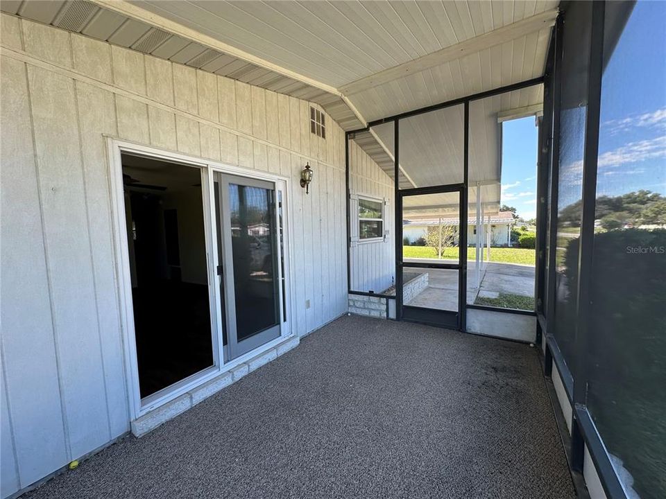 待售: $129,900 (2 贝兹, 1 浴室, 864 平方英尺)