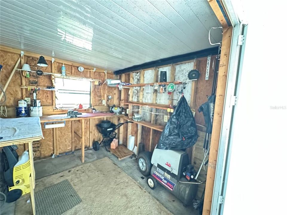 待售: $129,900 (2 贝兹, 1 浴室, 864 平方英尺)