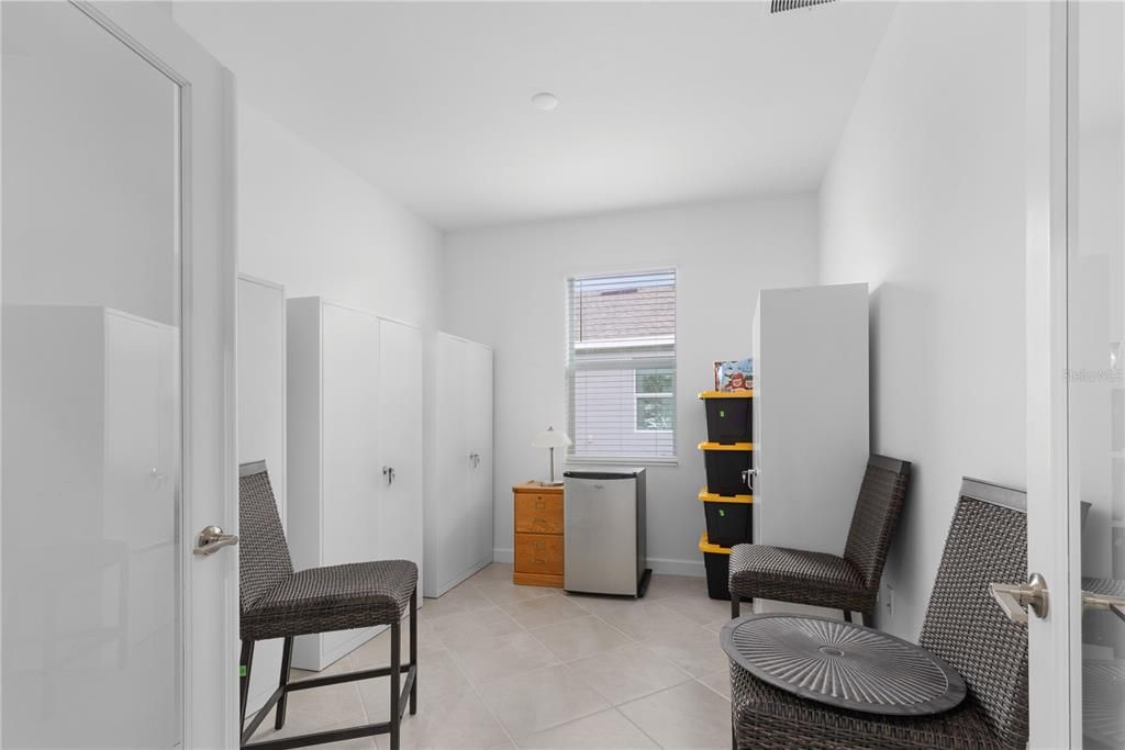 待售: $394,990 (4 贝兹, 3 浴室, 2032 平方英尺)