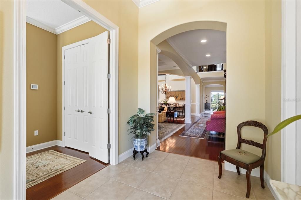 En Venta: $1,435,000 (4 camas, 4 baños, 4075 Pies cuadrados)