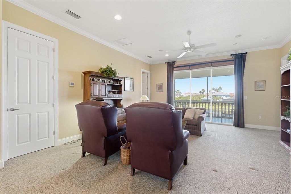 En Venta: $1,435,000 (4 camas, 4 baños, 4075 Pies cuadrados)