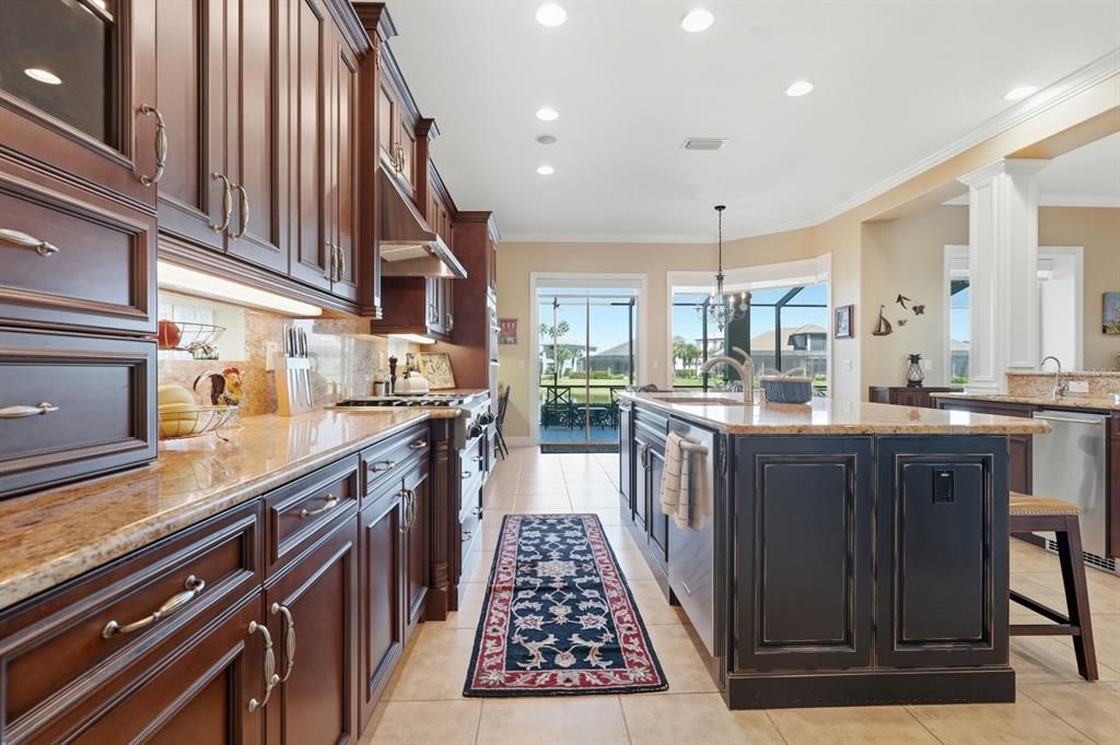 En Venta: $1,435,000 (4 camas, 4 baños, 4075 Pies cuadrados)