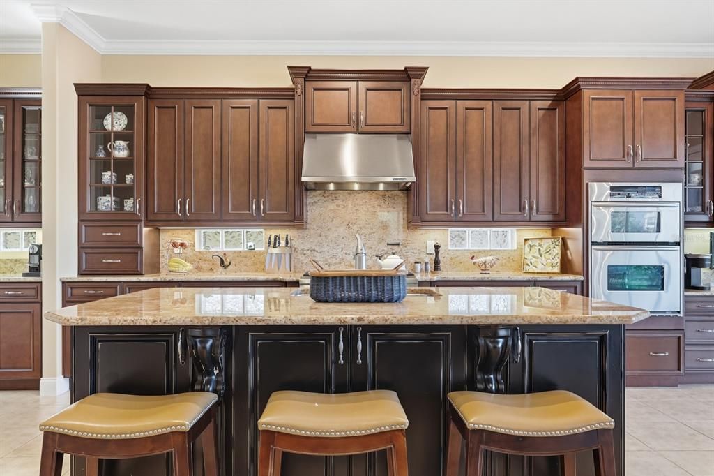 En Venta: $1,435,000 (4 camas, 4 baños, 4075 Pies cuadrados)