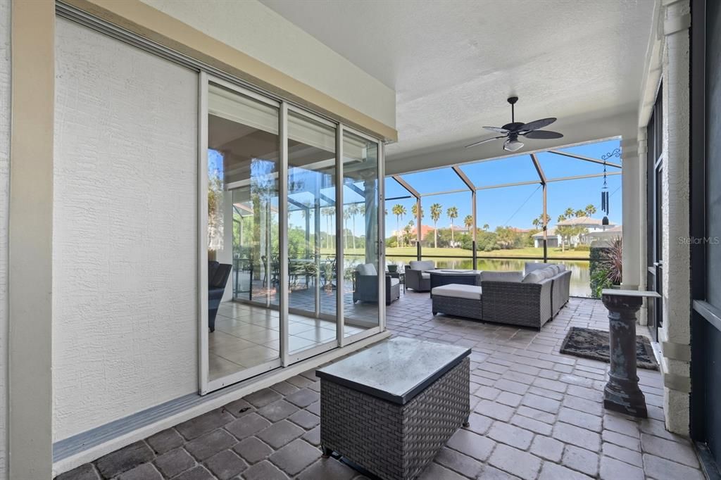 En Venta: $1,435,000 (4 camas, 4 baños, 4075 Pies cuadrados)