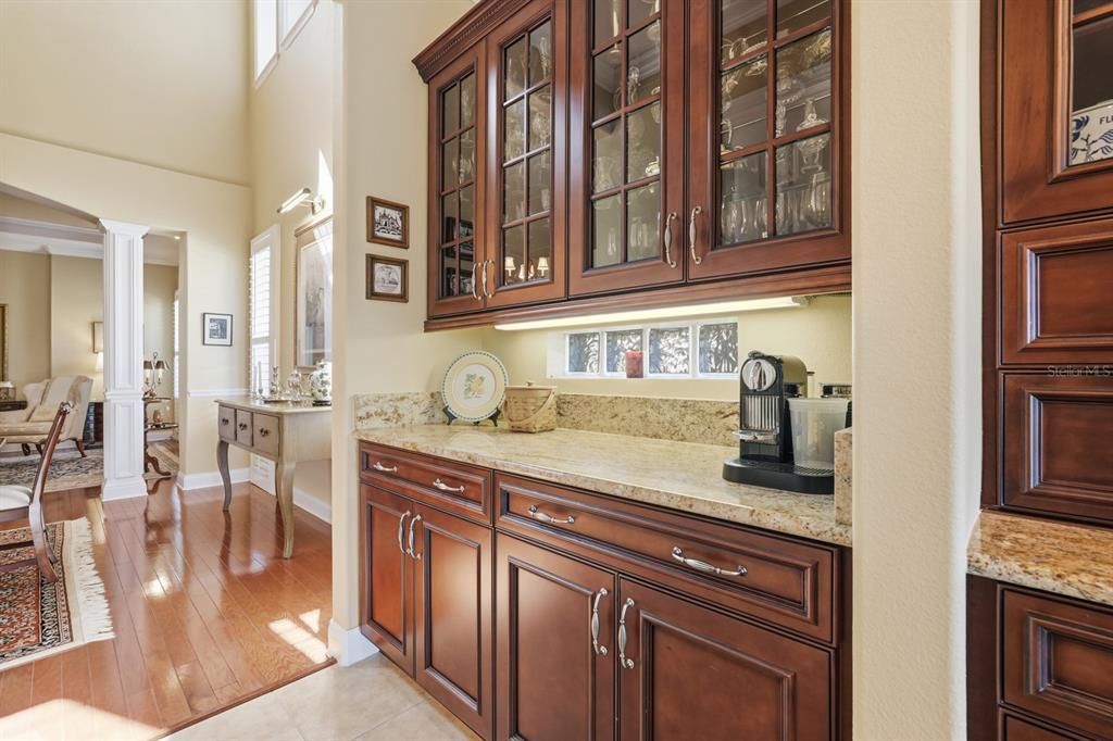 En Venta: $1,435,000 (4 camas, 4 baños, 4075 Pies cuadrados)