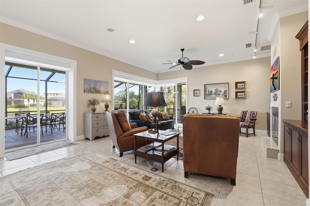 En Venta: $1,435,000 (4 camas, 4 baños, 4075 Pies cuadrados)