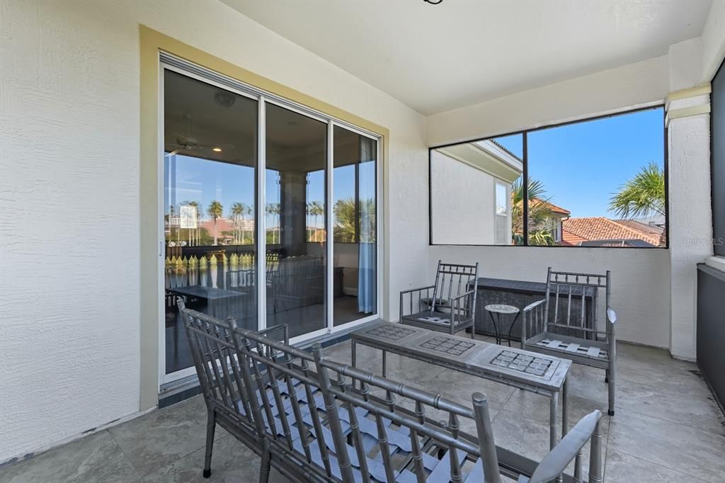 En Venta: $1,435,000 (4 camas, 4 baños, 4075 Pies cuadrados)