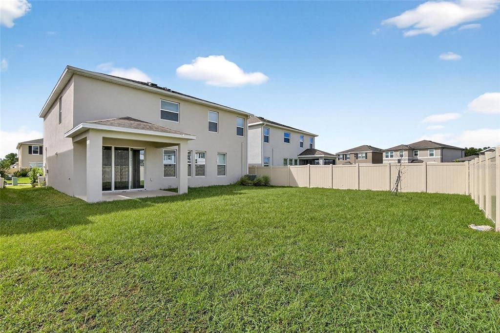 出租: $3,250 (5 贝兹, 3 浴室, 2934 平方英尺)