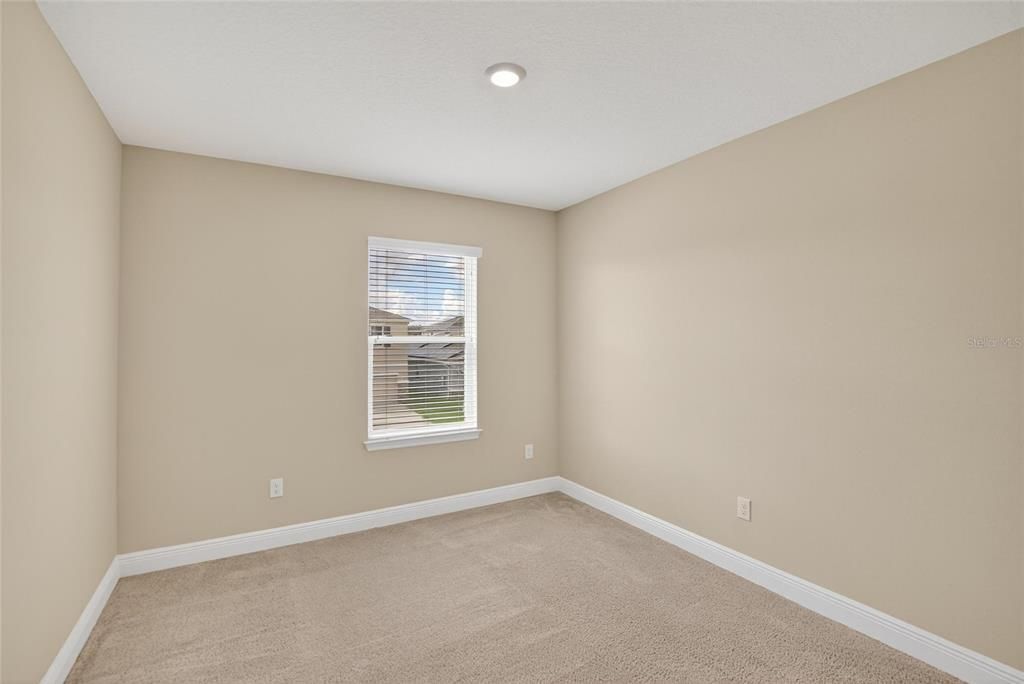 出租: $3,250 (5 贝兹, 3 浴室, 2934 平方英尺)