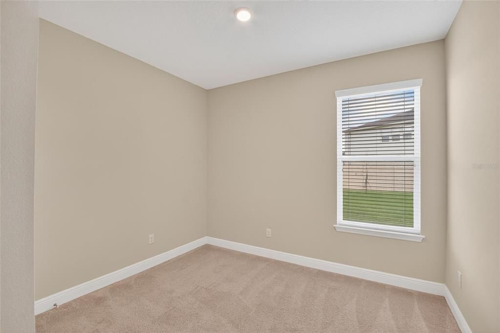 出租: $3,250 (5 贝兹, 3 浴室, 2934 平方英尺)