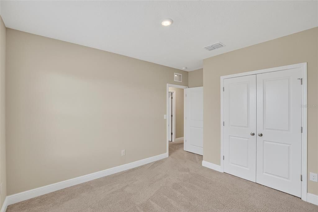 出租: $3,250 (5 贝兹, 3 浴室, 2934 平方英尺)