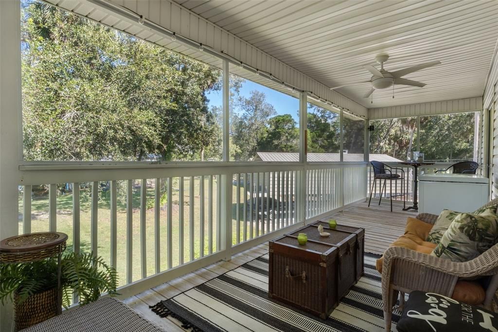 待售: $399,999 (2 贝兹, 1 浴室, 960 平方英尺)